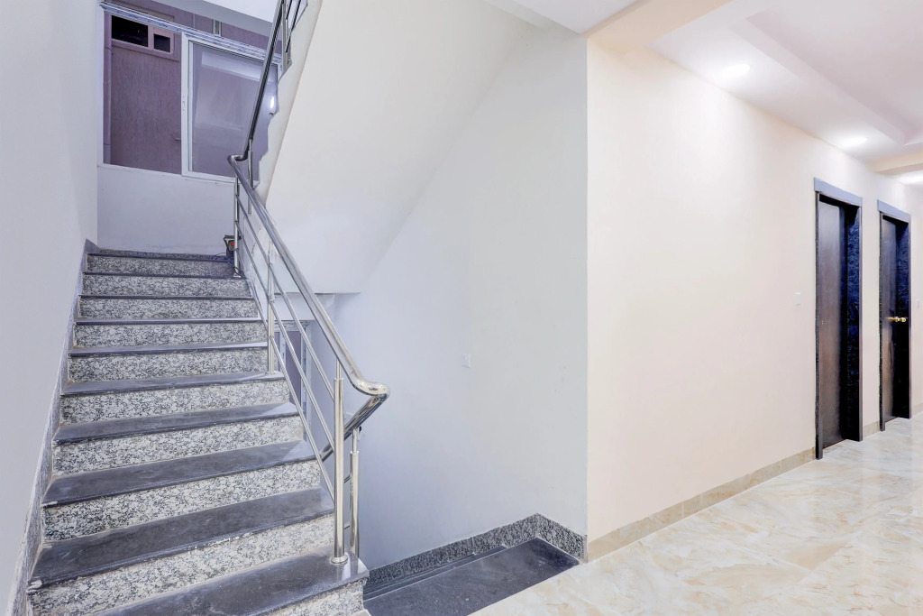 Townhouse MVP Sector With Kailasagiri Hill View