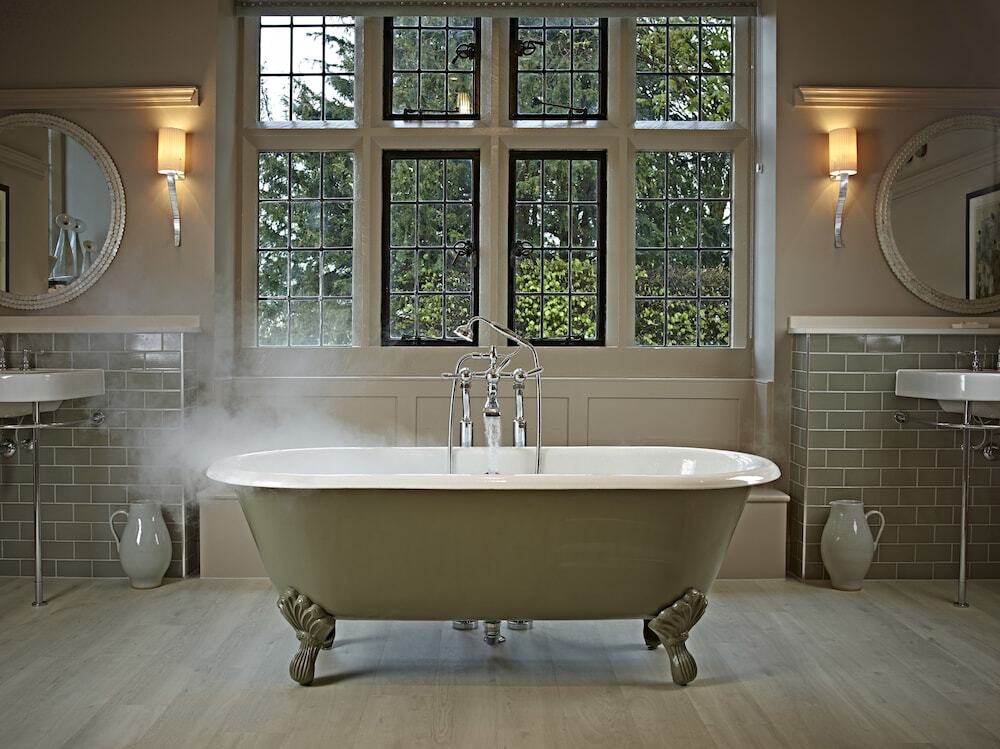 Foxhill Manor