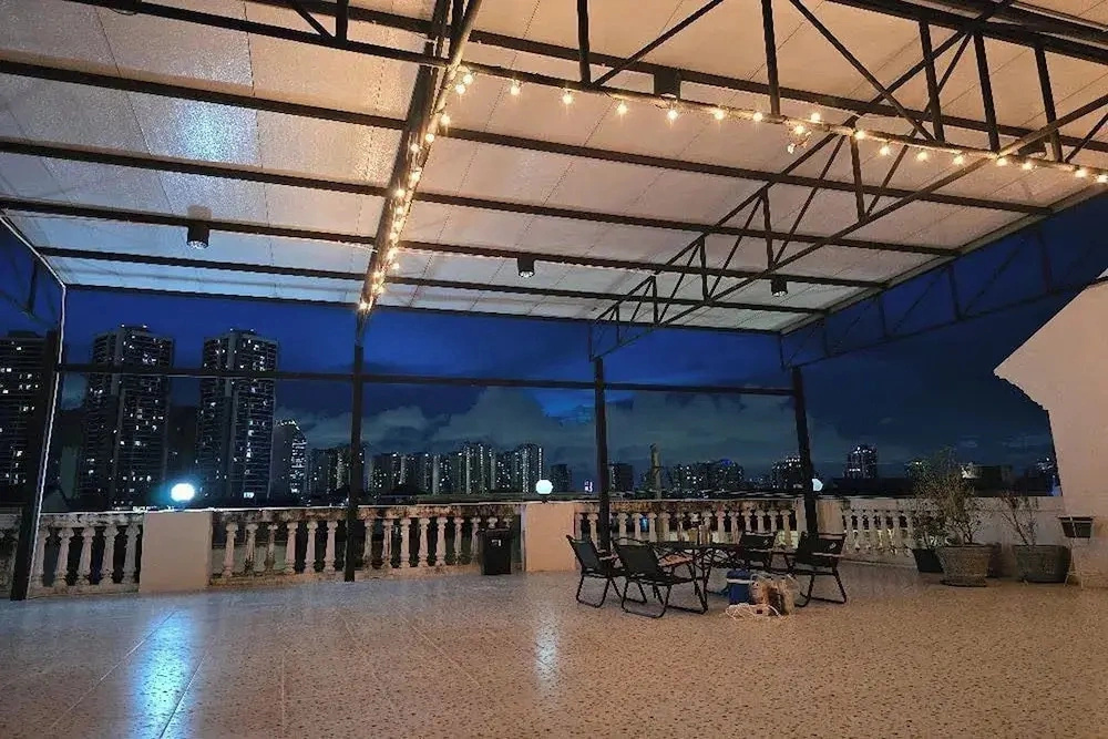 Sukhum Huai Khwang Hotel