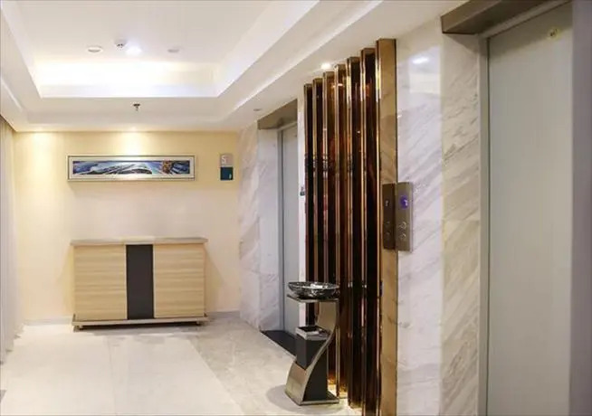 City Comfort Inn Lichuan Tenglong Avenue