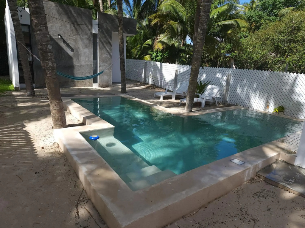 Quiet and peaceful house, all instalations are private, with pool and very close to the beach