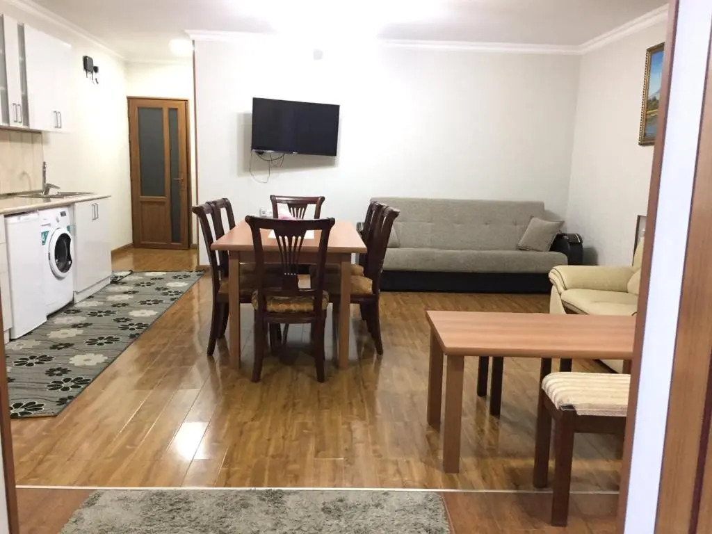 Apartment on Getapnya 74
