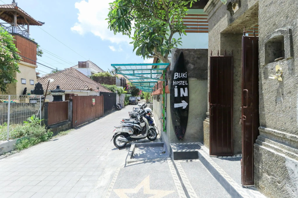 Buki Hostel Canggu - Adults Only