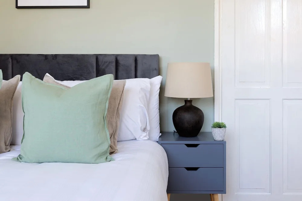 Cosy Room in Morden
