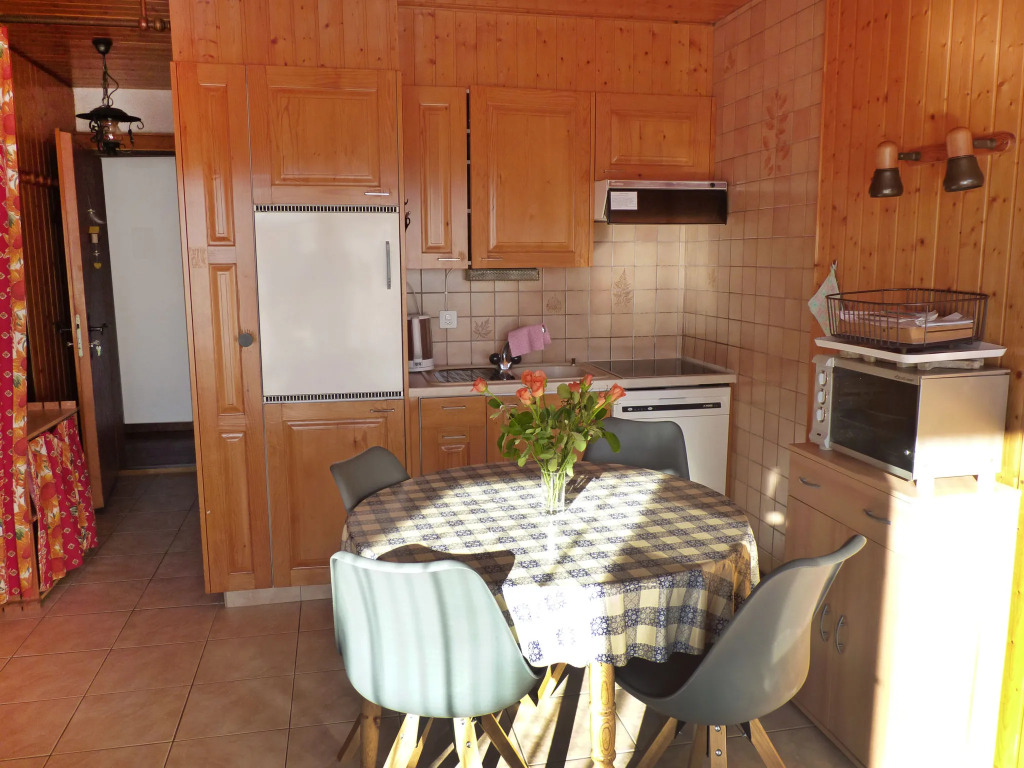 Apartment Centaure A RS 3 by Interhome
