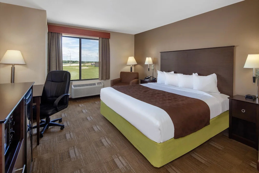 Americinn Hotel & Suites Rochester Airport