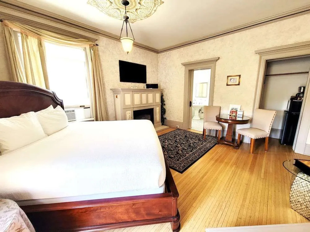 Historic Cotton Mansion by Heirloom Boutique Collection