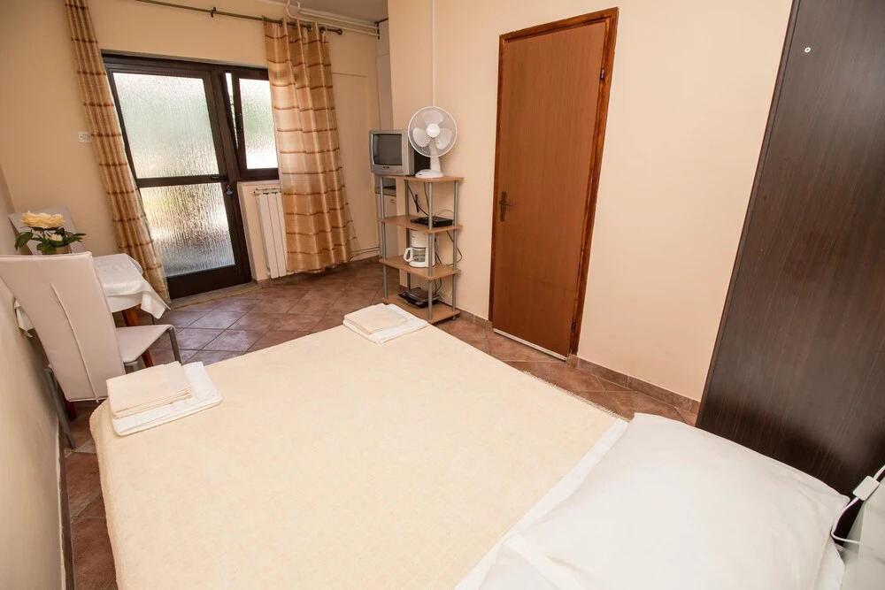Apartments Divna