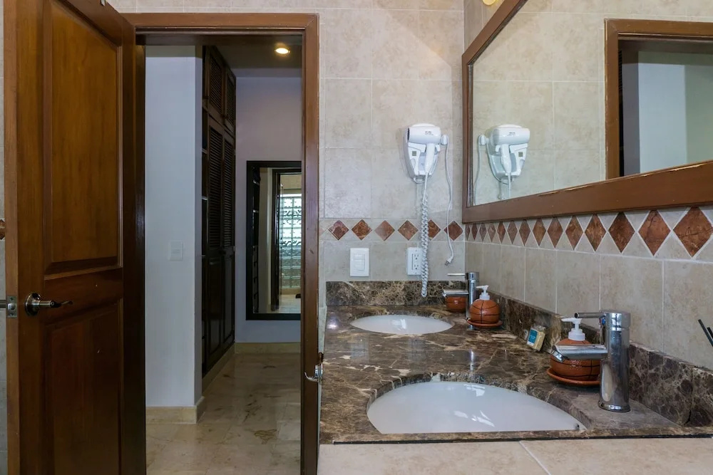 Paseo Del Sol Surf B 301 3 Bedroom Condo by RedAwning