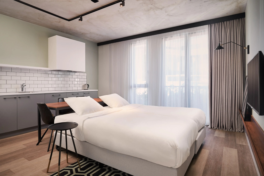 Corendon Urban Amsterdam Schiphol Airport Hotel