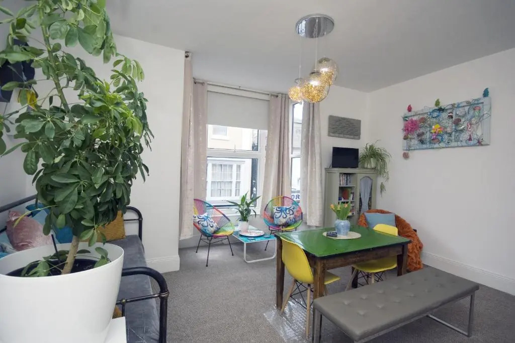 Enjoy Ventnor 1, Pier Street, Wightlink offer