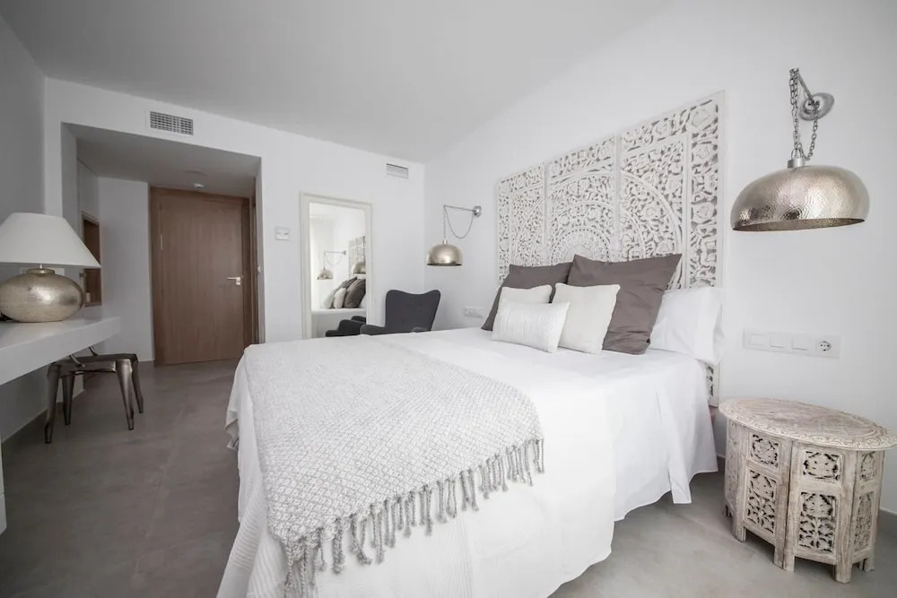 Hostal Cervantes Playa