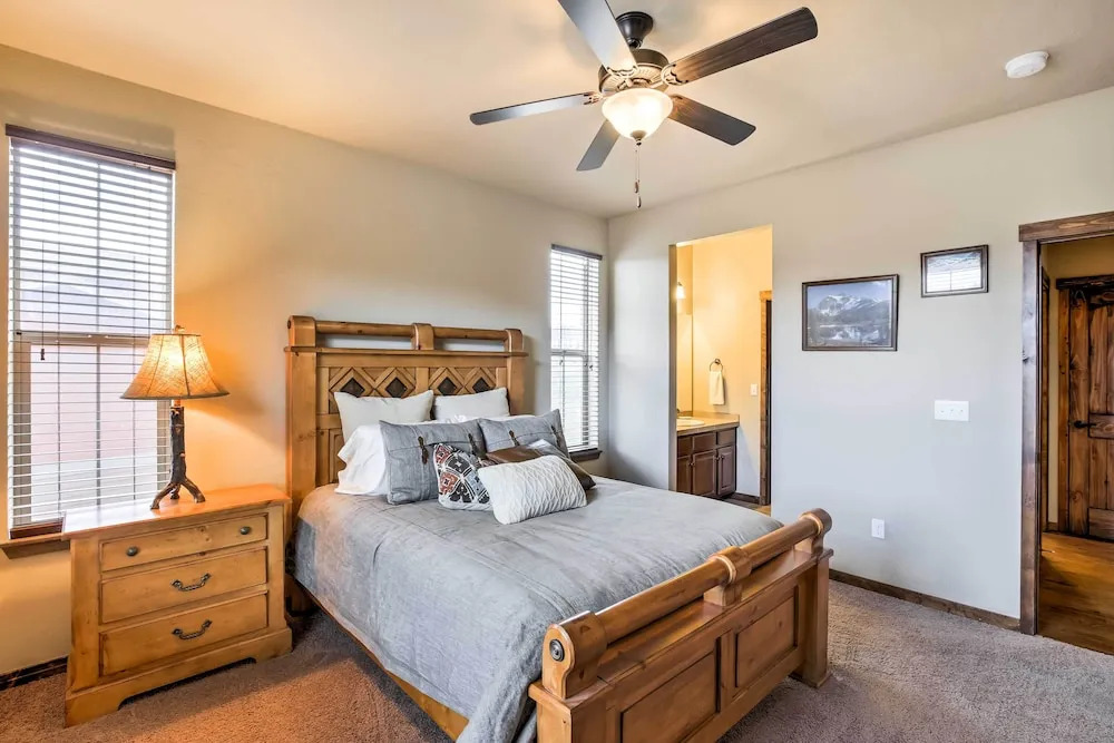Patio, Fire Pit, & Ski Mountain View: Granby Home