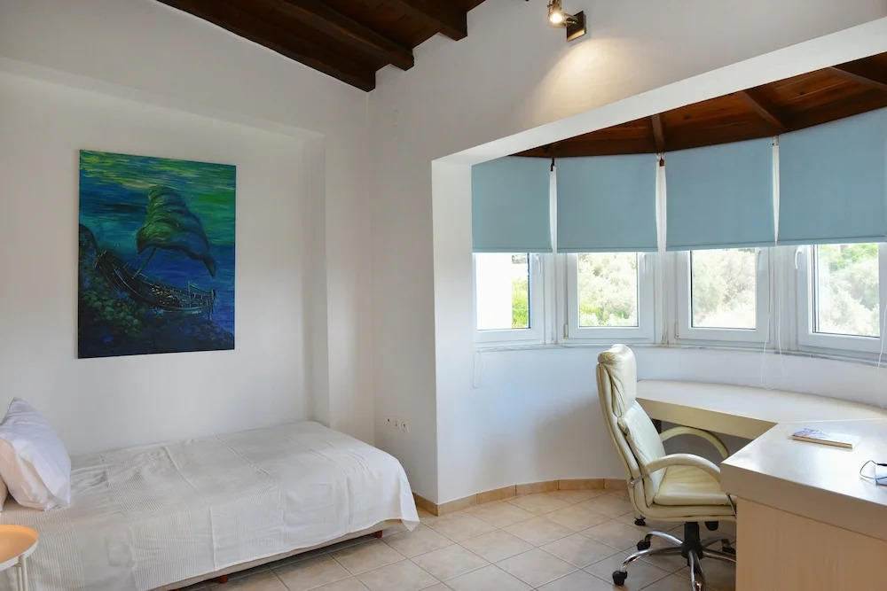 Orestis Suites