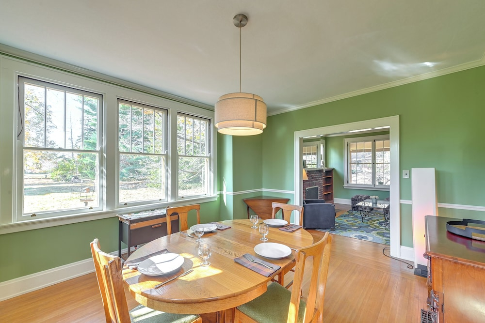 Near Downtown Cincinnati: Peaceful Retreat!