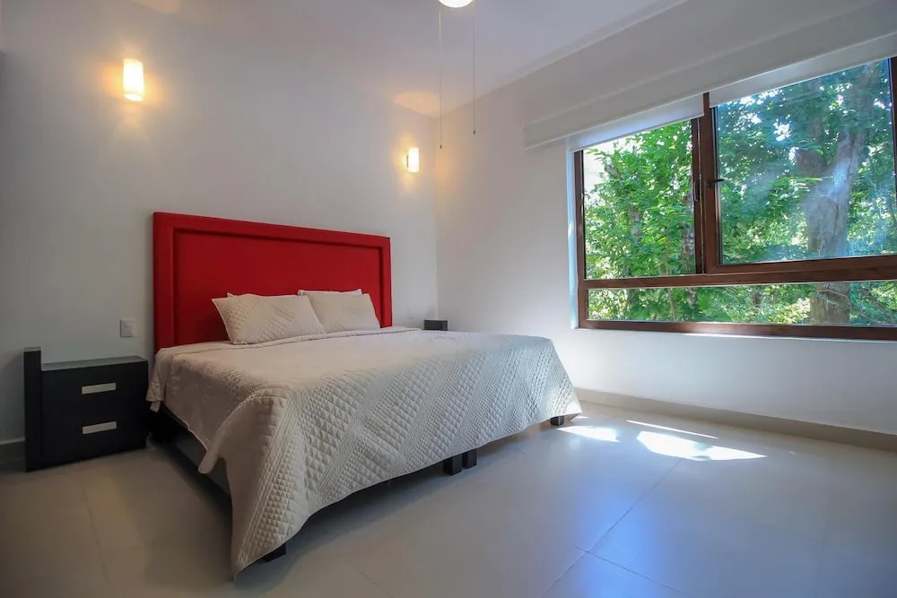 Incredible Comfy Corner Condo w Private and Screened Balcony Excellent Amenities in Akumal