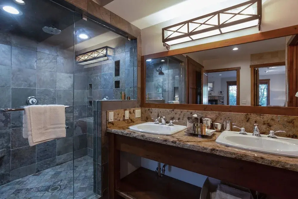 Silver Baron Lodge 1 Condo Bedroom with Spa by Deer Valley Resort