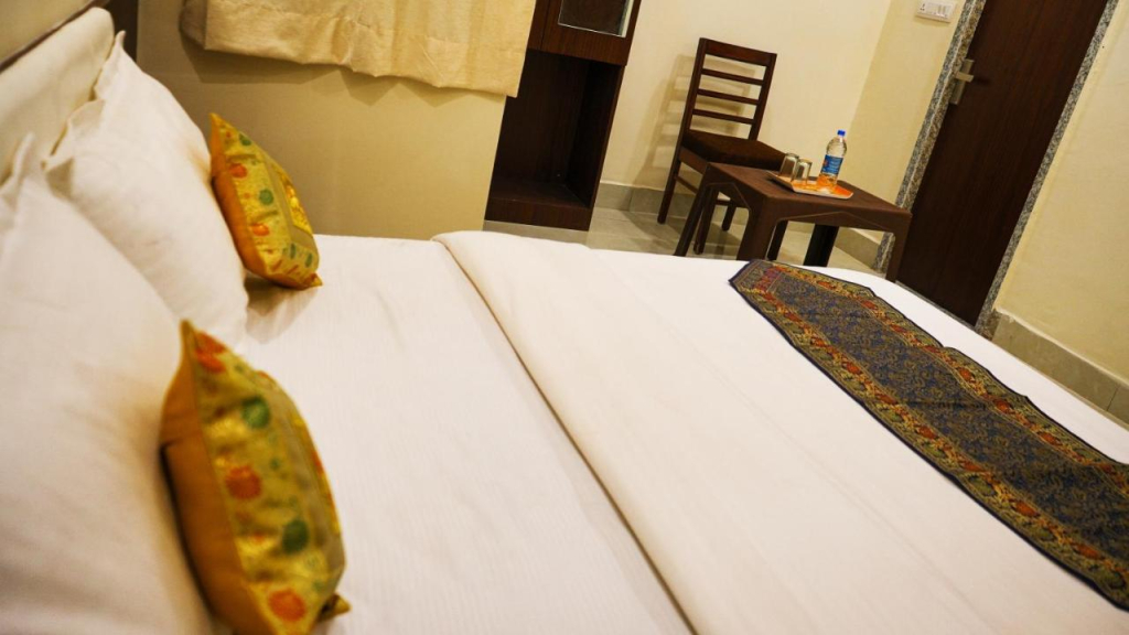 Hotel Veer Palace near Udaipole Udaipur