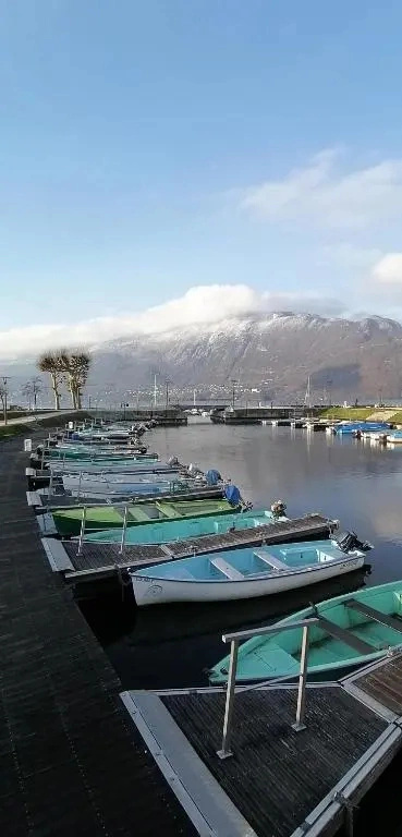 T2 proche du lac