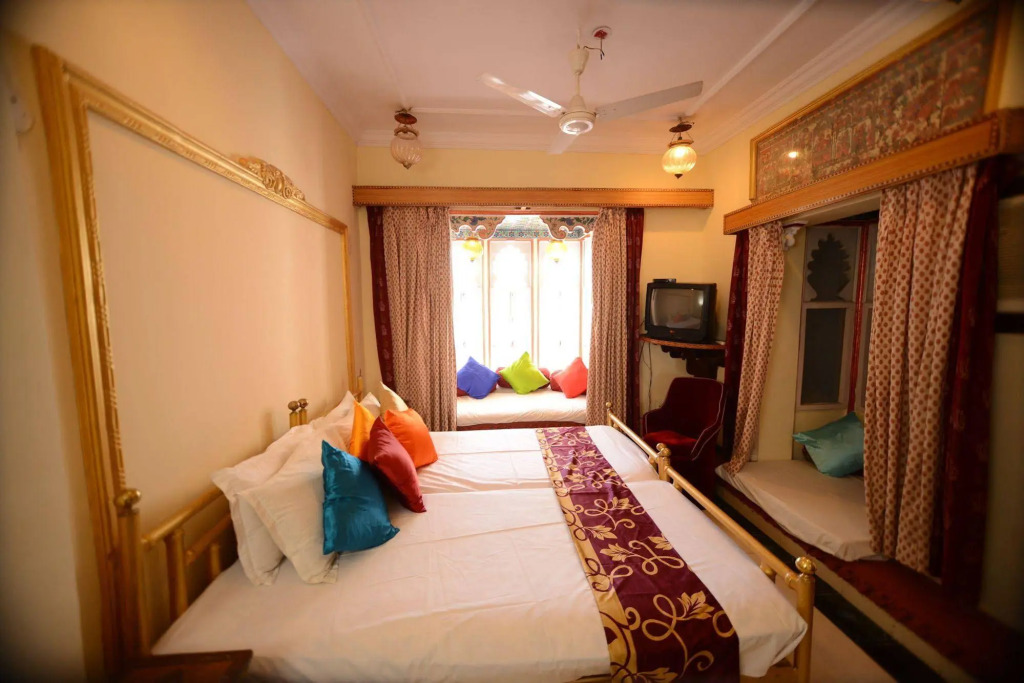 Anjani Hotel