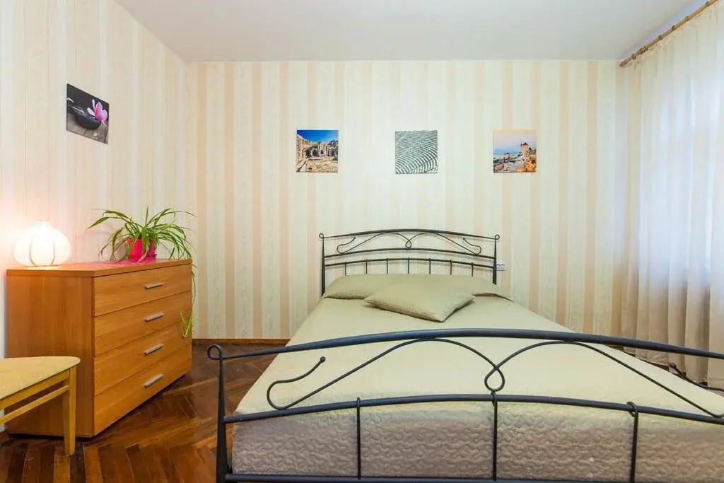 A-RENT On Naberezhnaya Griboedova