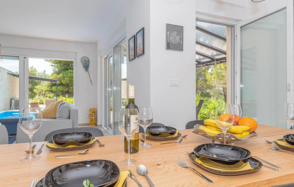 Beautiful Home in Srima With Outdoor Swimming Pool, Wifi and 3 Bedrooms