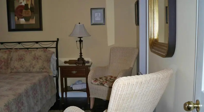 6 Oak Haven