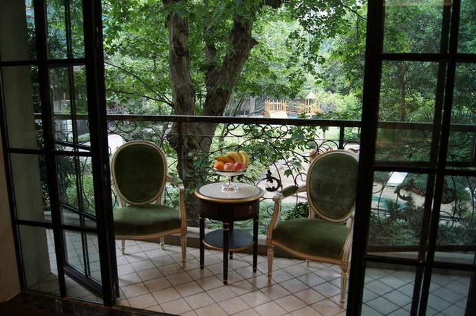 Imperial Palace Club