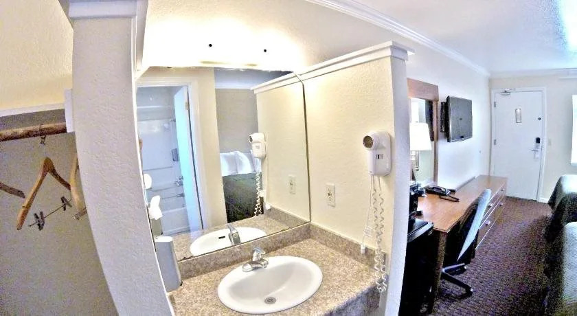 Americas Best Value Inn Salinas