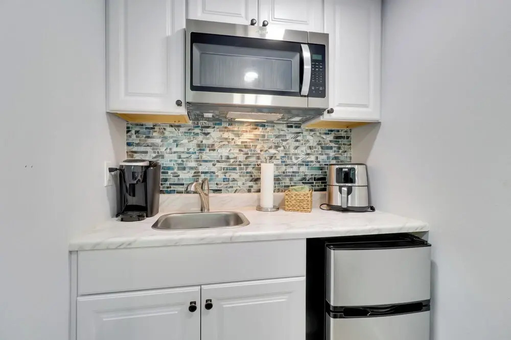 1 Mi to Dtwn: Renovated Retreat in Georgetown!