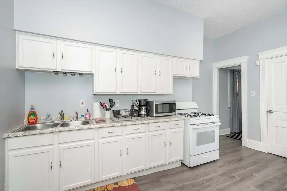 Queen City Suites 1 For 3