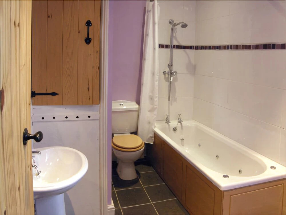 Rhiwlas Cottage