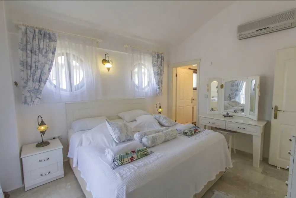 Villa Siesta by Villamnet
