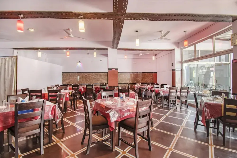 FabHotel Alpine II
