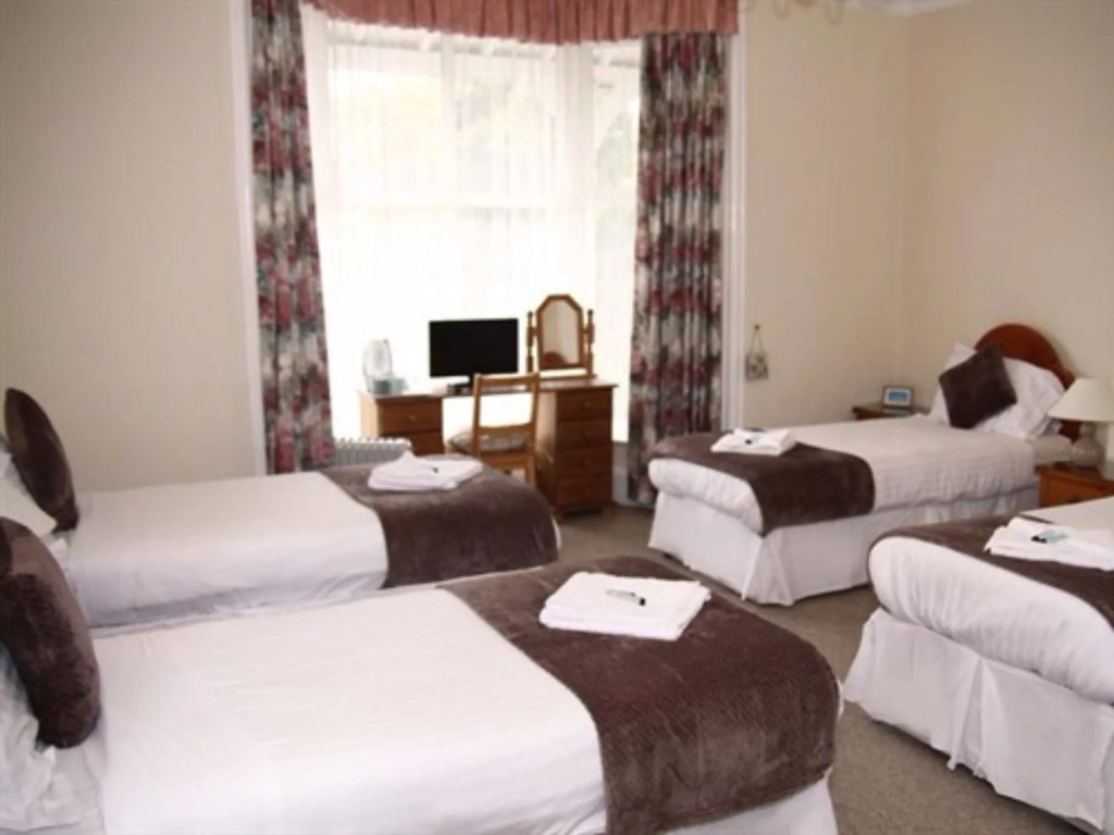 Lowdens Guest House
