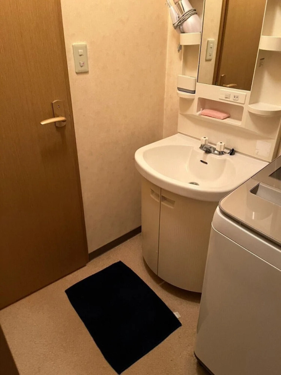 North Shinjuku house 5駅徒歩圏内の北新宿の家
