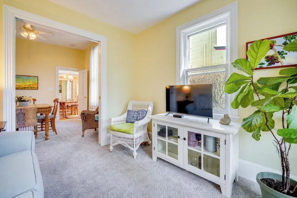 Walk to Beach: Cape May Home w/ Screened Patio!