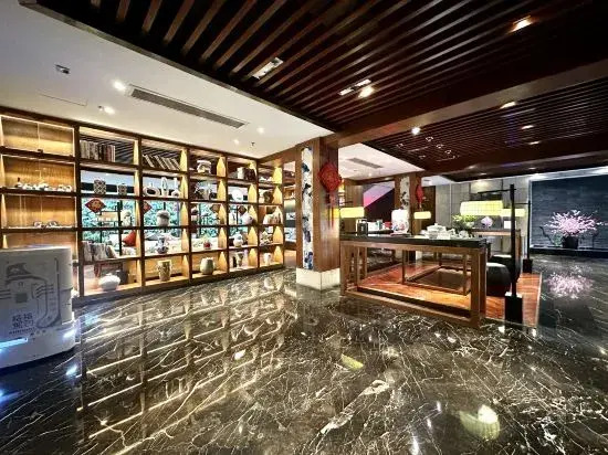 Crystal Pudi Hotel (Jingdezhen Zhushan Dongshi Huangyao)