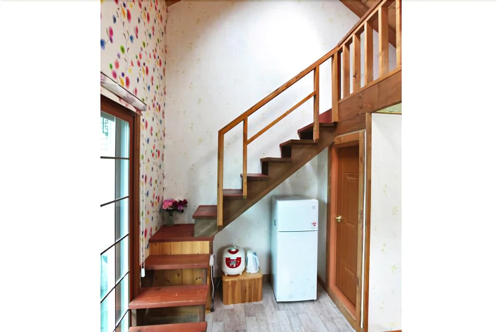 Jeongseon Starry Glow Camping Pension