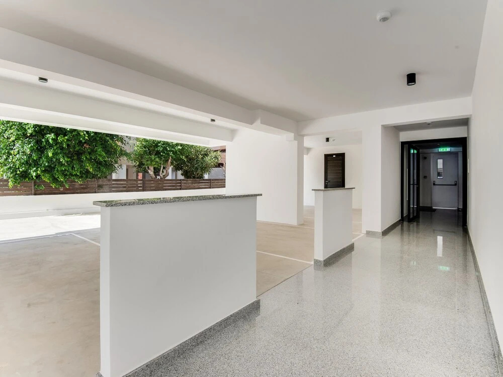Sanders Crystal 1 - Large 4-bdr Penthouse With Shared Pool