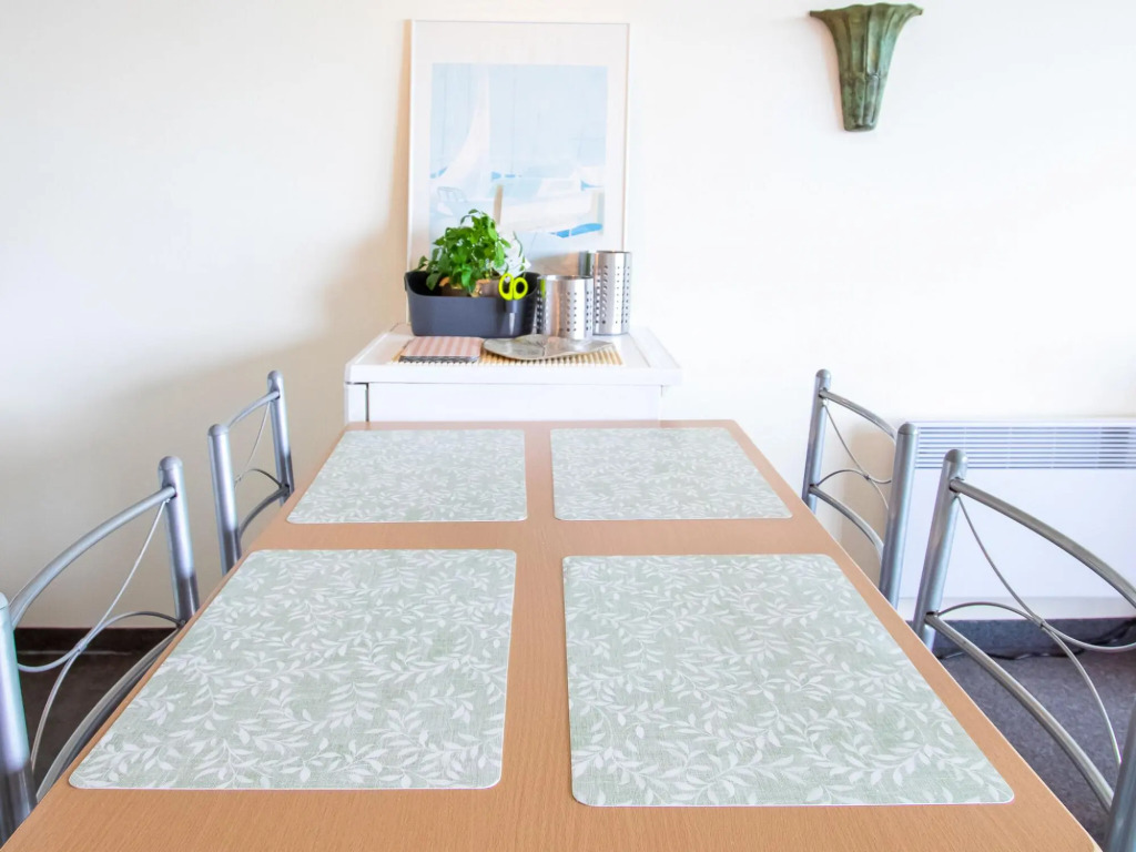 Spacious studio in De Haan with a balcony