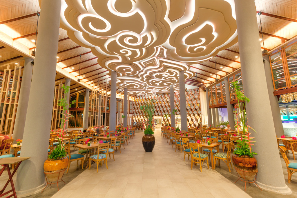 Diamond Cliff Resort & Spa, Patong Beach
