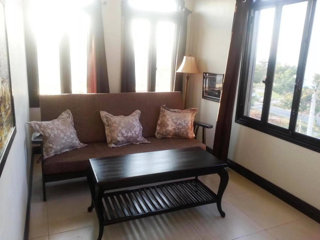 Hamilton Oceanview Villa