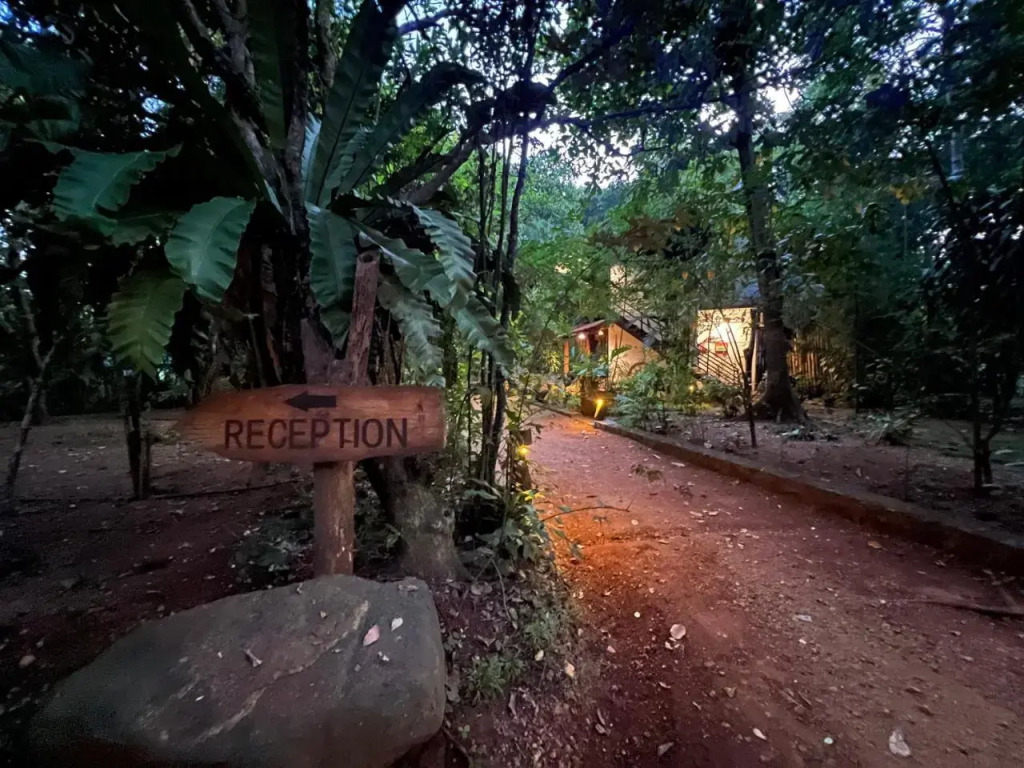 Blue Sapphire Safari Lodge, Udawalawe