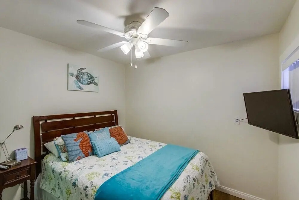 Roxy Beach House 1 1 Bedroom 1 Bathroom Condo