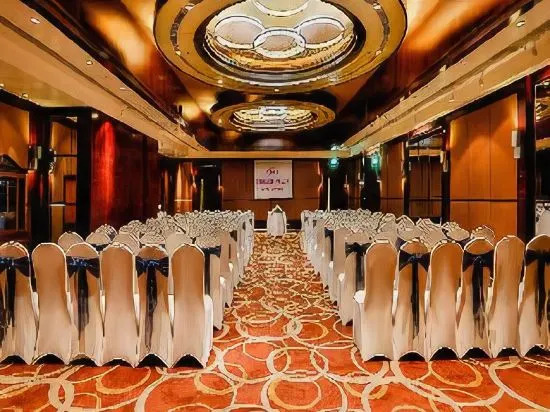 Sheraton Park Hotel & Towers