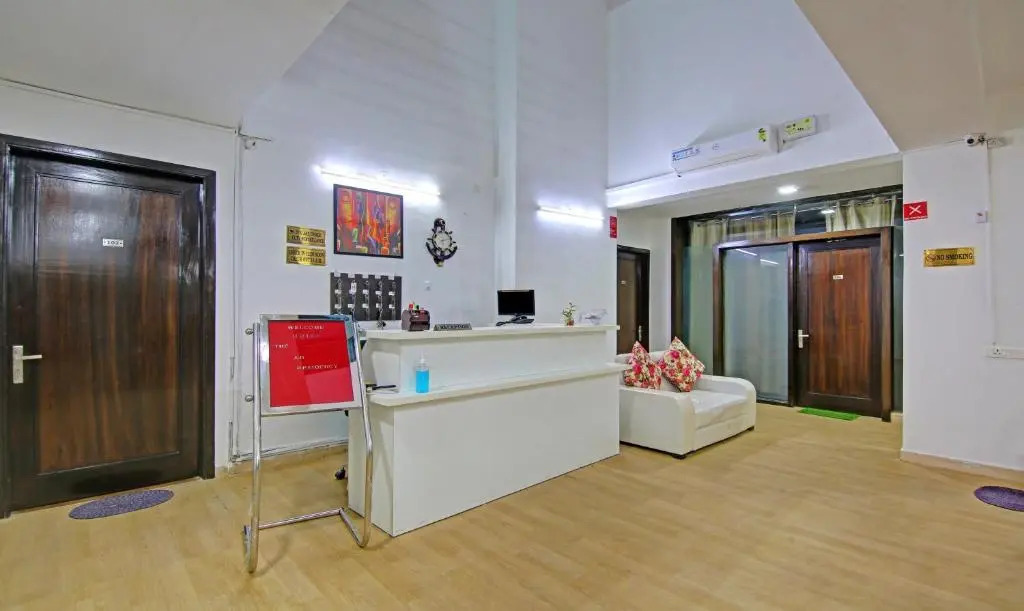 Treebo Trend AR Residency Sector 45