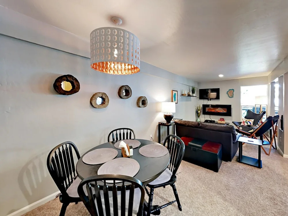Stagecoach Chairlift Unit A 2 Bedrooms 1.5 Bathroom Condo