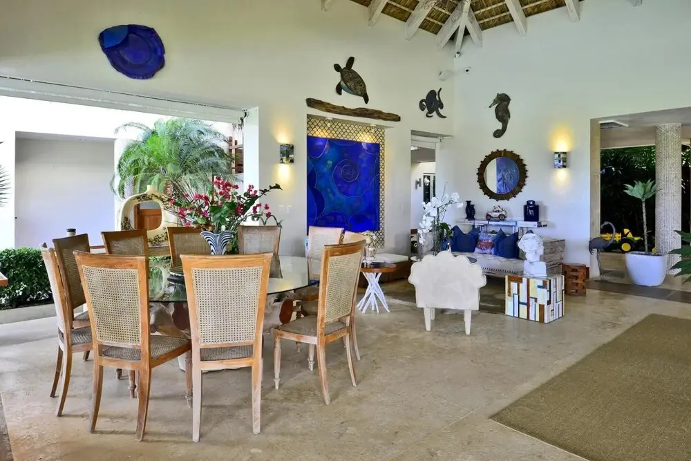Ocean View 5-bedroom Fully Staffed Tropical Villa