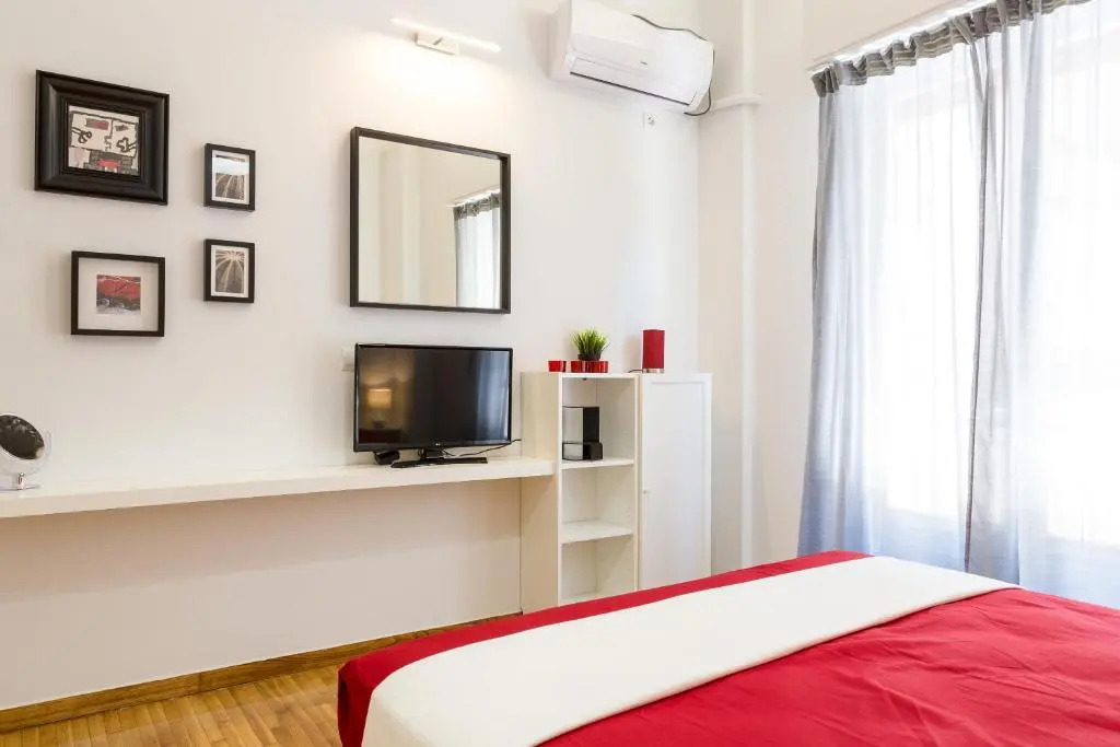 Newly Renovated 100m² Stylish Urban Flat